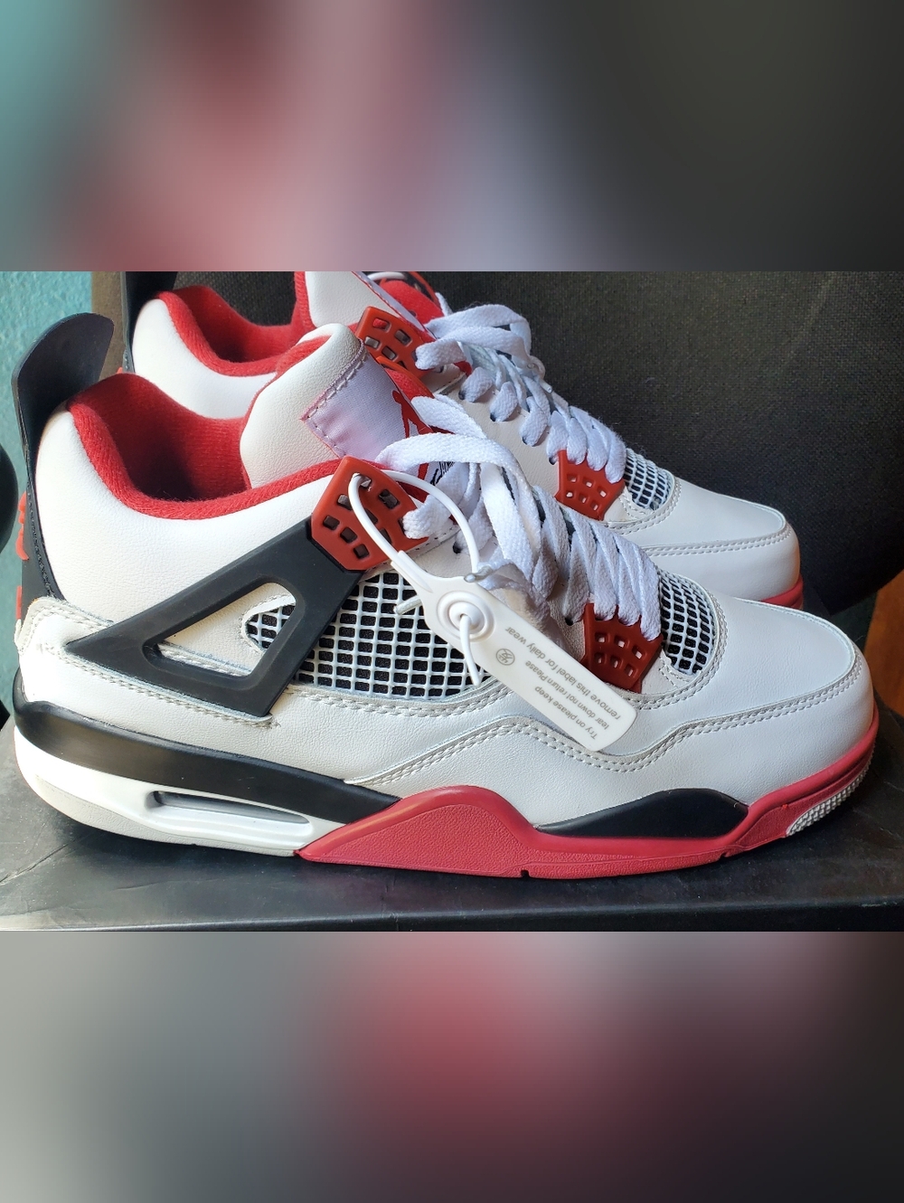 Jordan 4 Retro Fire Red. Size 10